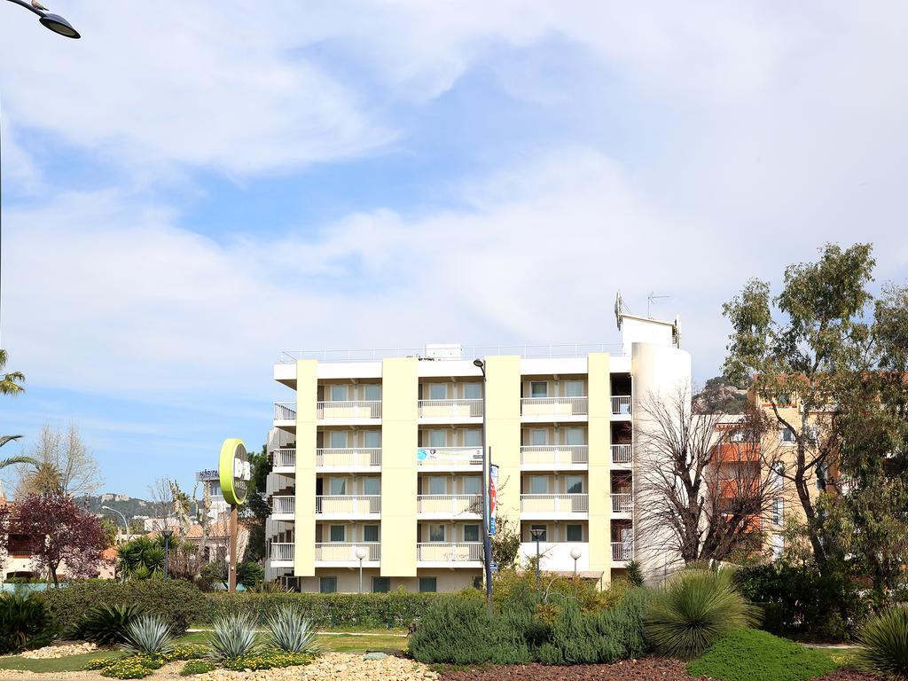 B&B Hotel Hyeres Exterior photo
