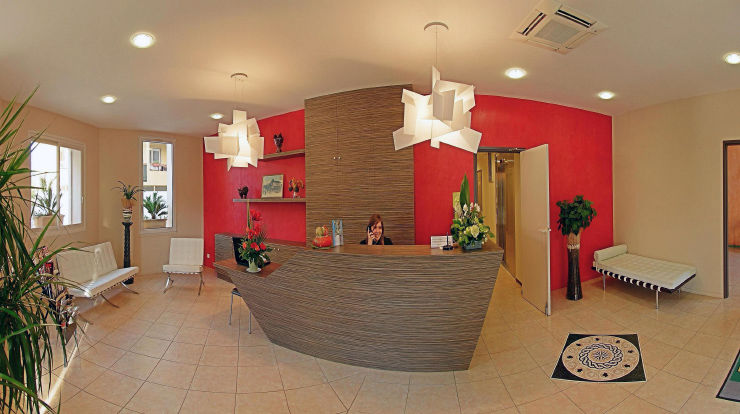 B&B Hotel Hyeres Exterior photo
